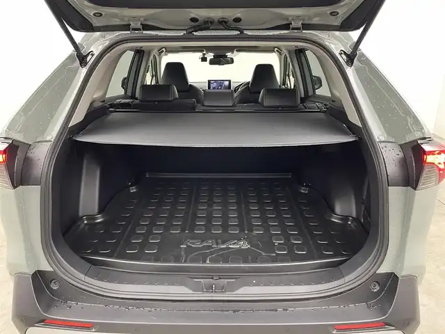 トヨタ ＲＡＶ４ アドベンチャー 埼玉県 2022(令4)年 2.3万km アーバンカーキ ＪＡＯＳエアロ　ムーンルーフ　ＡＬＰＩＮＥ９インチナビ　バックカメラ　ＢＳＭ　ビルトインＥＴＣ２．０　前後ドラレコ　レーダークルーズ　ステアリングヒーター　シートヒーター　ベンチレーション　ＨＤＭＩ