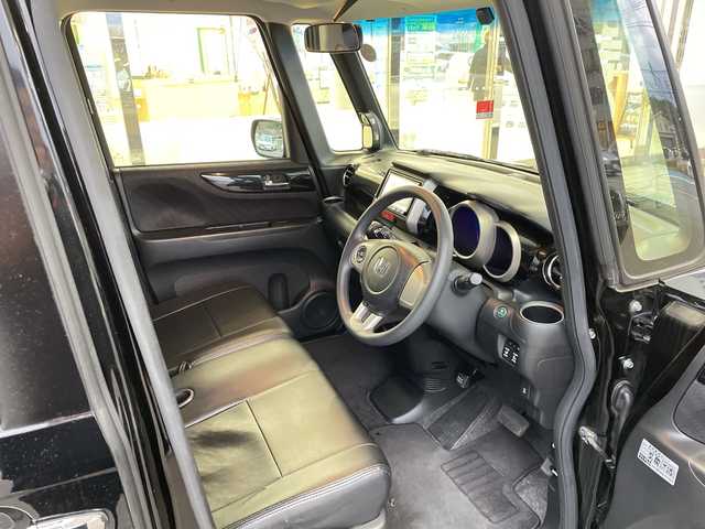 ホンダ Ｎ ＢＯＸ カスタム G Lパッケージ 福島県 2012(平24)年 10.3万km クリスタルブラックパール ４ＷＤ　社外ナビ　ＤＶＤ再生機能　ＣＤ再生機能　両側パワースライドドア　プッシュスタート　ＥＴＣ　純正フロアマット　純正１４インチＡＷ　オートライト　ステアリングスイッチ　スマートキー　スペアキー