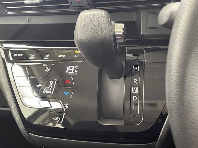 日産 ルークス ハイウェイスター X 千葉県 2024(令6)年 0.3万km ブラック ワンオーナー/純正9インチナビ/（フルセグTV/BT/HDMI）/レコーダーリンク/アラウンドビューモニター/車線逸脱警報/衝突被害軽減ブレーキ/クリアランスソナー/先行車発進お知らせ機能/標識認識機能/LEDヘッドライト/フォグランプ/シートバックテーブル/後席USBソケット/ロールサンシェード/ビルトインETC/駐車録画有ドラレコ/リアサーキュレーター/フロアマット