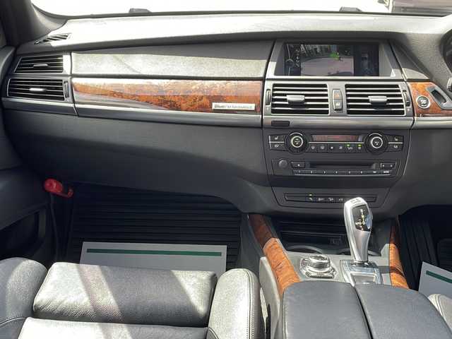 ＢＭＷ Ｘ５ xDrive 35d ブルーパフォーマンス 沖縄県 2012(平24)年 15.7万km 黒 ４ＷＤ　/純正ナビ　/バックカメラ　/本革シート　/前後パーキングセンサー　/ガラスルーフ　/パドルシフト　/キセノンヘッドライト　/オートライト　/電子サイドブレーキ