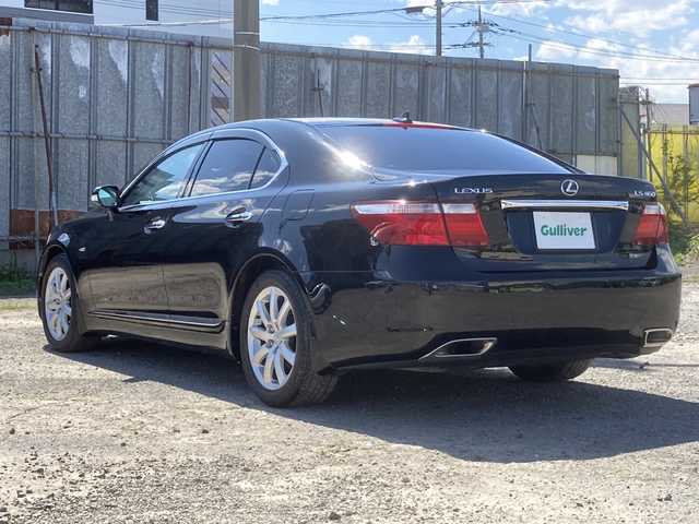 レクサス ＬＳ 460 バージョンU Iパッケージ 埼玉県 2007(平19)年 12.2万km ブラック 外部検査実施済み/純正HDDナビ/(DVD/BD/フルセグTV/MSV)/バックカメラ/ETC/フリップダウンモニター/レザーシート/前席パワーシート/全席シートヒーター/全席エアシート/パワーバックドア/横滑り防止機能/純正18インチアルミホイール/スマートキー/HIDヘッドライト/カーテンエアバッグ/クルーズコントロール