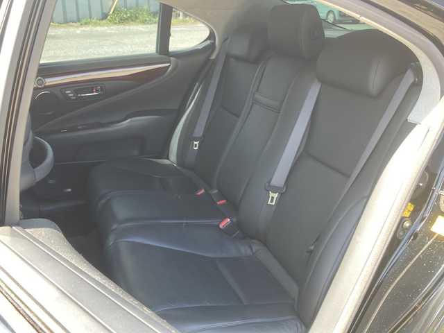 レクサス ＬＳ 460 バージョンU Iパッケージ 埼玉県 2007(平19)年 12.2万km ブラック 外部検査実施済み/純正HDDナビ/(DVD/BD/フルセグTV/MSV)/バックカメラ/ETC/フリップダウンモニター/レザーシート/前席パワーシート/全席シートヒーター/全席エアシート/パワーバックドア/横滑り防止機能/純正18インチアルミホイール/スマートキー/HIDヘッドライト/カーテンエアバッグ/クルーズコントロール