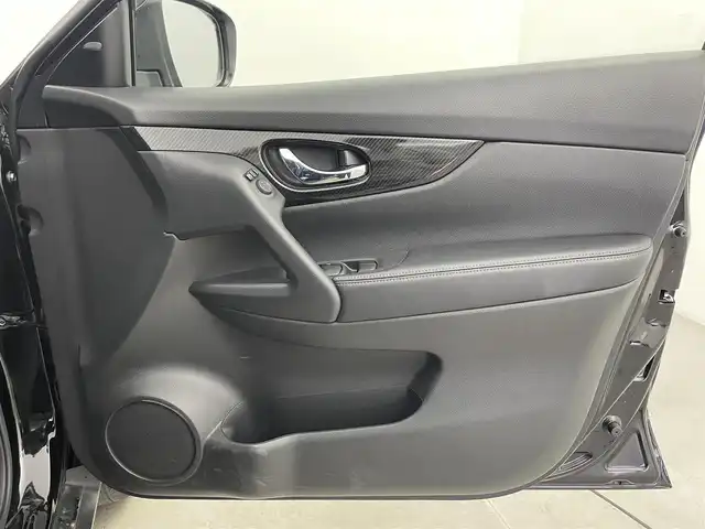 日産 エクストレイル 20Xi 富山県 2020(令2)年 2万km ダイヤモンドブラック 4WD/純正ナビ（CD DVD ブルーレイ）/360度カメラ/前後コーナーセンサー/プロパイロット/ACC/エマージェンシーブレーキ/車線警告と制御/後側方車両検知警報/ドラレコ（DJ4-D）/パワーバックドア/レザー調シート/前後席シートヒーター /デジタルインナーミラー/スマートキー＋プッシュスタート/フォグ/純正マット/スペアキー