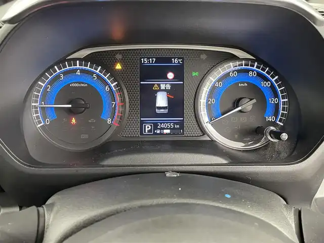 日産 ルークス 埼玉県 2020(令2)年 2.4万km ホワイトパール 純正ナビ　MM318D-W/バックカメラ/アラウンドビューモニター/プロパイロット/車線逸脱警報/先行車発進お知らせ機能/標識認識機能/クリアランスソナー/衝突軽減ブレーキ/アイドリングストップ/プッシュスタート/ステアリングリモコン/電子パーキングシステム/オートブレーキホールド/フロントフォグランプ/ウィンカーミラー/純正ドアバイザー/純正フロアマット/純正15インチアルミホイール