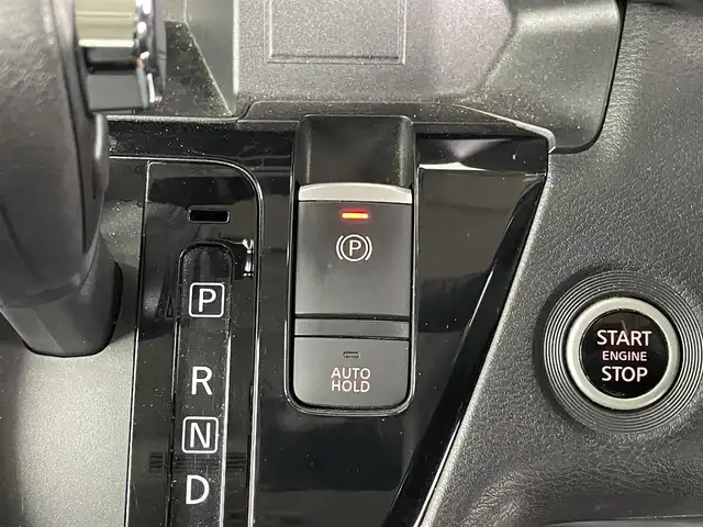 日産 ルークス 埼玉県 2020(令2)年 2.4万km ホワイトパール 純正ナビ　MM318D-W/バックカメラ/アラウンドビューモニター/プロパイロット/車線逸脱警報/先行車発進お知らせ機能/標識認識機能/クリアランスソナー/衝突軽減ブレーキ/アイドリングストップ/プッシュスタート/ステアリングリモコン/電子パーキングシステム/オートブレーキホールド/フロントフォグランプ/ウィンカーミラー/純正ドアバイザー/純正フロアマット/純正15インチアルミホイール