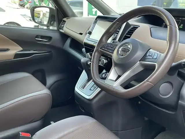 日産 セレナ ハイウェイスター G 東京都 2016(平28)年 9万km ブリリアントホワイトパール ・ワンオーナー/・デジタルインナーミラー/・純正ナビ/・Bluetooth/・フルセグテレビ/・全方位カメラ/・両側パワースライドドア/・ドライブレコーダー（前後）/・衝突軽減ブレーキ/・横滑り防止機能/・プッシュスタート/・ETC/・シートヒーター/・保証書/・取説