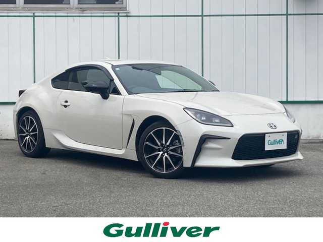 トヨタ ＧＲ８６ SZ 山梨県 2023(令5)年 1万km クリスタルホワイトパール 純正SDナビ(NSCD-W66)/純正CD/Bluetooth接続/フルセグTV/バックカメラ/プリクラッシュセーフティシステム/レーンキープアシスト/ブラインドスポットモニター/レーダークルーズコントロール/サイドバイザー/純正17インチアルミホイール