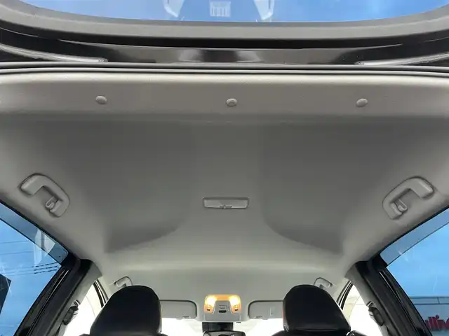 トヨタ プリウス SセーフティプラスⅡ 群馬県 2020(令2)年 5.5万km アティチュードブラックマイカ ９インチナビ　/フルセグ・Ｂｌｕｅｔｏｏｔｈ・CD・DVD　/黒シートカバー　/コーナーセンサー　/衝突軽減ブレーキ　/ＢＳＭ　/レーンアシスト　/アダプティブクルーズコントロール　/ＡＣ１００Ｖ　/自動防眩ミラー　/オートハイビーム/純正フロアマット
