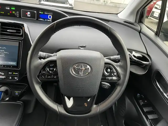 トヨタ プリウス SセーフティプラスⅡ 群馬県 2020(令2)年 5.5万km アティチュードブラックマイカ ９インチナビ　/フルセグ・Ｂｌｕｅｔｏｏｔｈ・CD・DVD　/黒シートカバー　/コーナーセンサー　/衝突軽減ブレーキ　/ＢＳＭ　/レーンアシスト　/アダプティブクルーズコントロール　/ＡＣ１００Ｖ　/自動防眩ミラー　/オートハイビーム/純正フロアマット