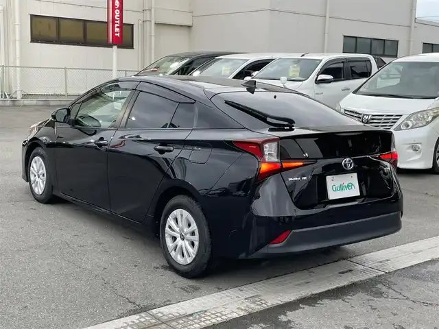 トヨタ プリウス SセーフティプラスⅡ 群馬県 2020(令2)年 5.5万km アティチュードブラックマイカ ９インチナビ　/フルセグ・Ｂｌｕｅｔｏｏｔｈ・CD・DVD　/黒シートカバー　/コーナーセンサー　/衝突軽減ブレーキ　/ＢＳＭ　/レーンアシスト　/アダプティブクルーズコントロール　/ＡＣ１００Ｖ　/自動防眩ミラー　/オートハイビーム/純正フロアマット