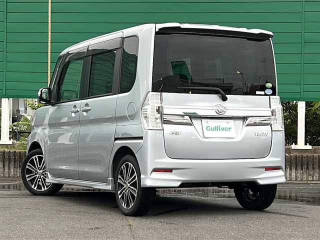 ダイハツ タント カスタム RS スマートセレ SA 茨城県 2014(平26)年 6.3万km ブライトシルバーメタリック 純正8インチSDナビ/CD/DVD/BT/フルセグTV//バックカメラ/衝突被害軽減システム/横滑り防止装置/アイドリングストップ/プッシュスタート/スマートキー/両側パワースライドドア/純正15インチAW/オートライト/LEDヘッドライト