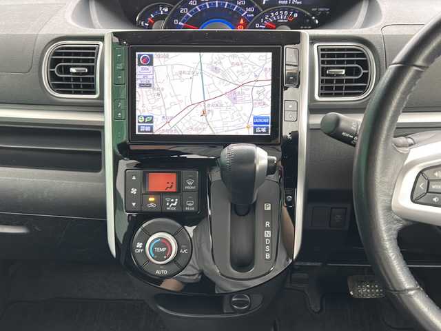 ダイハツ タント カスタム RS スマートセレ SA 茨城県 2014(平26)年 6.3万km ブライトシルバーメタリック 純正8インチSDナビ/CD/DVD/BT/フルセグTV//バックカメラ/衝突被害軽減システム/横滑り防止装置/アイドリングストップ/プッシュスタート/スマートキー/両側パワースライドドア/純正15インチAW/オートライト/LEDヘッドライト