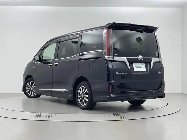 トヨタ エスクァイア ハイブリッド Gi 埼玉県 2019(令1)年 5.5万km スパークリングブラックパールクリスタルシャイン 純正メーカー１０インチナビ　/バックカメラ　/両側パワースライドドア　/レザーシート　/オートマティックハイビーム　/オートＬＥＤライト　/社外前後ドラレコ　/ビルトインＥＴＣ２．０　/ｎａｎｏｅ　/トヨタセーフティセンス