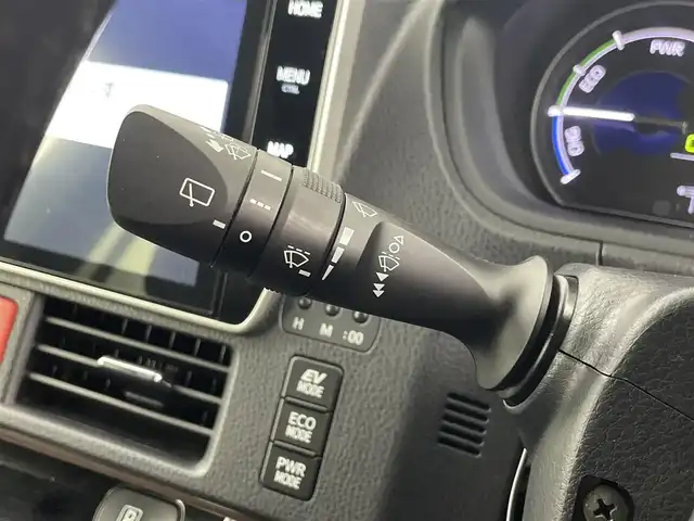 トヨタ エスクァイア ハイブリッド Gi 埼玉県 2019(令1)年 5.5万km スパークリングブラックパールクリスタルシャイン 純正メーカー１０インチナビ　/バックカメラ　/両側パワースライドドア　/レザーシート　/オートマティックハイビーム　/オートＬＥＤライト　/社外前後ドラレコ　/ビルトインＥＴＣ２．０　/ｎａｎｏｅ　/トヨタセーフティセンス