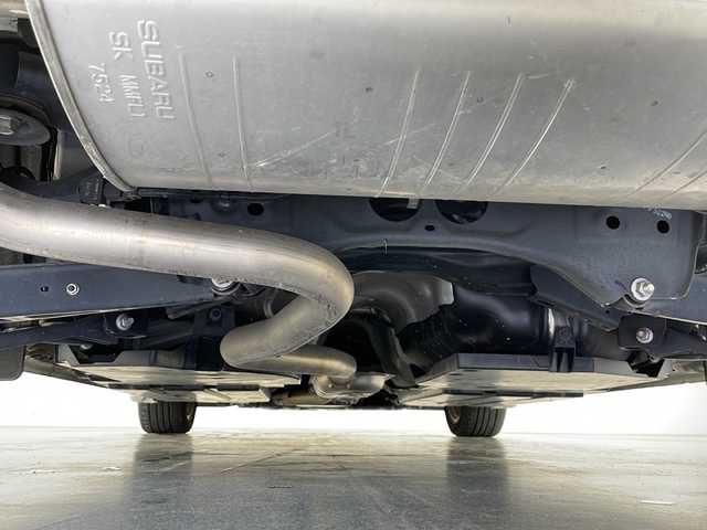 スバル インプレッサ スポーツ 2．0i－Lアイサイト 長野県 2017(平29)年 6.2万km クリスタルホワイトP 社外メモリナビ（型番:KXM-H70)/(フルセグ/CD/DVD/BL/USB/FM/AM)/バックカメラ/社外ドラレコ（前後）/ETC/レーダークルーズコントロール/レーンキープアシスト/衝突被害軽減システム/ダウンヒルアシストコントロール/ブラインドスポットモニター/純正アルミホイール/純正フロアマット/オートライト/LEDヘッドライト/オートライト/フォグランプ/パドルシフト/ドアバイザー/ウィンカーミラー/電動格納ミラー/スマートキー/スペアキー１本