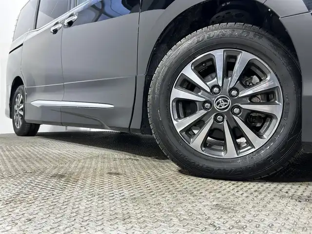 トヨタ エスクァイア ハイブリッド Gi プレミアムパッケージ ブラックテーラード 大阪府 2019(平31)年 1.2万km ブラック モデリスタエアロ 純正10incナビ(フルセグ/DVD再生/Bluetooth) バックカメラ ETC 両側パワースライドドア ハーフレザー シートヒーター 衝突軽減 クルコン トヨタセーフティセンス
