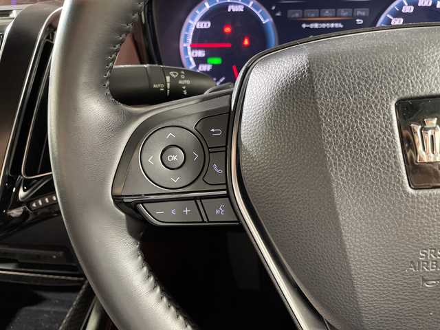 トヨタ クラウン ハイブリッド RS アドバンス 福岡県 2019(令1)年 3.2万km ホワイトパールクリスタルシャイン 純正ナビ/CD/DVD/Bluetooth/フルセグTV/サンルーフ/全方位カメラ/トヨタセーフティセンス/・プリクラッシュセーフティ/・レーントレーシングアシスト/・アダプティブハイビーム/・オートマッチックハイビーム/・ロードサインアシスト/・レーダークルーズコントロール/・先行車発進告知/ヘッドアップディスプレイ/クリアランスソナー/ドライブモードセレクトスイッチ/ブレーキホールド/ハーフレザーシート/電動チルトテレスコピックステアリング/D/N席パワーシート/D/N席シートヒーター/D席シートメモリー/ステアリングヒーター/純正18インチアルミホイール/純正フロアマット/ドライブレコーダー