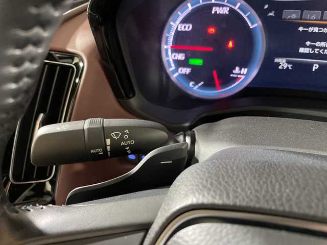 トヨタ クラウン ハイブリッド RS アドバンス 福岡県 2019(令1)年 3.2万km ホワイトパールクリスタルシャイン 純正ナビ/CD/DVD/Bluetooth/フルセグTV/サンルーフ/全方位カメラ/トヨタセーフティセンス/・プリクラッシュセーフティ/・レーントレーシングアシスト/・アダプティブハイビーム/・オートマッチックハイビーム/・ロードサインアシスト/・レーダークルーズコントロール/・先行車発進告知/ヘッドアップディスプレイ/クリアランスソナー/ドライブモードセレクトスイッチ/ブレーキホールド/ハーフレザーシート/電動チルトテレスコピックステアリング/D/N席パワーシート/D/N席シートヒーター/D席シートメモリー/ステアリングヒーター/純正18インチアルミホイール/純正フロアマット/ドライブレコーダー