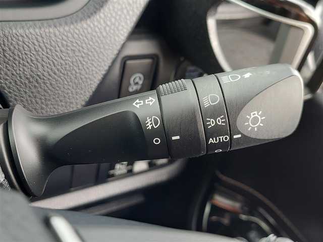 トヨタ エスクァイア Gi 東京都 2019(平31)年 3.2万km ホワイトパールクリスタルシャイン 純正9インチナビ(NSZT-Y68T)/【AM/FM/TV/DISC/SD/BT/USB/HDMI】/12.1型後席ディスプレイ/モデリスタエアロ/バックカメラ/ビルトインETC2.0/両側電動スライドドア/クルーズコントロール/LEDヘッドライト/フォグランプ/シートヒーター/純正グリル・ステアリング車載