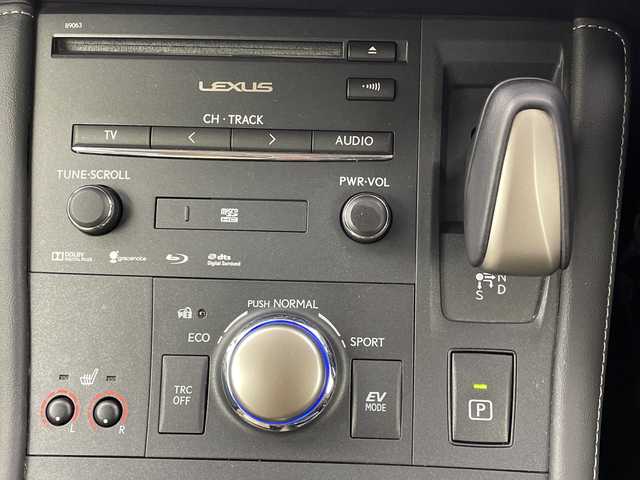 レクサス ＣＴ 200h バージョンC 愛知県 2014(平26)年 4万km ブラックオパールマイカ 純正ナビ/・Bluetooth/・SD音楽録音/・フルセグテレビ/・USB接続/バックカメラ/レーダークルーズコントロール/パワーシート/シートヒーター/衝突軽減ブレーキ/レーンキープアシスト/スマートキー/前後ドライブレコーダー/ＥＴＣ/オートライト