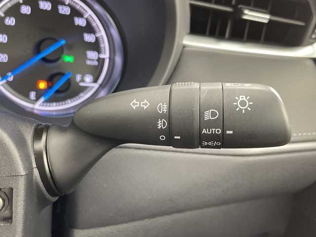 トヨタ ハリアー ハイブリッド G 新潟県 2023(令5)年 1.3万km プラチナホワイトパールマイカ 純正メモリナビ/（BT/FM/AM/フルセグ）/モデリスタエアロ/バックカメラ/ステアリングスイッチ/ハーフレザーシート/デジタルインナーミラー/電動リアゲート/AC100V/純正LEDオートヘッドライト/テレビキャンセラー/ワイパーデアイサー/ウィンカーミラー/電格ミラー/フロントフォグライト/ETC2.0/取扱説明書/保証書