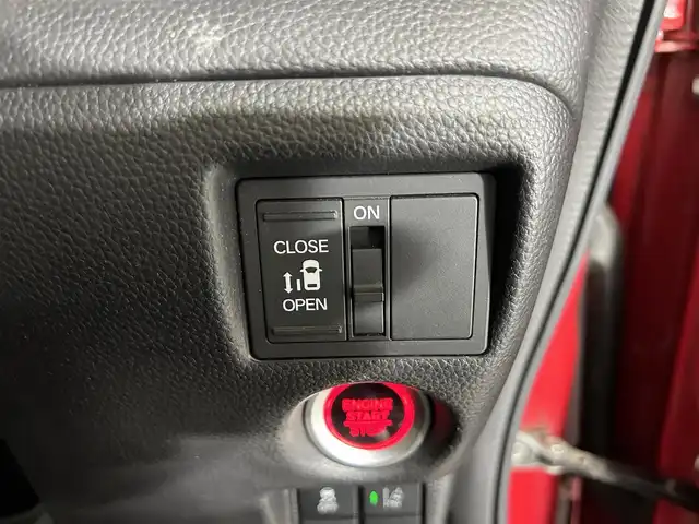 ホンダ Ｎ ＢＯＸ カスタム G L ホンダセンシング 佐賀県 2018(平30)年 3.7万km ミラノレッド 社外７型ナビ/（TV/CD/DVD/Bluetooth/SD/AM/FM）/衝突被害軽減ブレーキ/バックカメラ/レーンキープアシスト/コーナーセンサー/片側パワースライドドア/追従型クルーズコントロール/純正14アルミホイール/ＬＥＤヘッドライト/オートライト/フォグライト/ビルトインＥＴＣ/エンジンスターター/ハンズフリー/ステアリングリモコン/オートエアコン/プラズマクラスター/ドアバイザー/盗難防止装置/横滑り防止装置