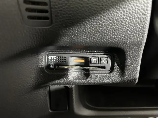 ホンダ Ｎ ＢＯＸ カスタム G L ホンダセンシング 佐賀県 2018(平30)年 3.7万km ミラノレッド 社外７型ナビ/（TV/CD/DVD/Bluetooth/SD/AM/FM）/衝突被害軽減ブレーキ/バックカメラ/レーンキープアシスト/コーナーセンサー/片側パワースライドドア/追従型クルーズコントロール/純正14アルミホイール/ＬＥＤヘッドライト/オートライト/フォグライト/ビルトインＥＴＣ/エンジンスターター/ハンズフリー/ステアリングリモコン/オートエアコン/プラズマクラスター/ドアバイザー/盗難防止装置/横滑り防止装置