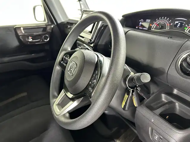 ホンダ Ｎ ＢＯＸ カスタム G L ホンダセンシング 佐賀県 2018(平30)年 3.7万km ミラノレッド 社外７型ナビ/（TV/CD/DVD/Bluetooth/SD/AM/FM）/衝突被害軽減ブレーキ/バックカメラ/レーンキープアシスト/コーナーセンサー/片側パワースライドドア/追従型クルーズコントロール/純正14アルミホイール/ＬＥＤヘッドライト/オートライト/フォグライト/ビルトインＥＴＣ/エンジンスターター/ハンズフリー/ステアリングリモコン/オートエアコン/プラズマクラスター/ドアバイザー/盗難防止装置/横滑り防止装置