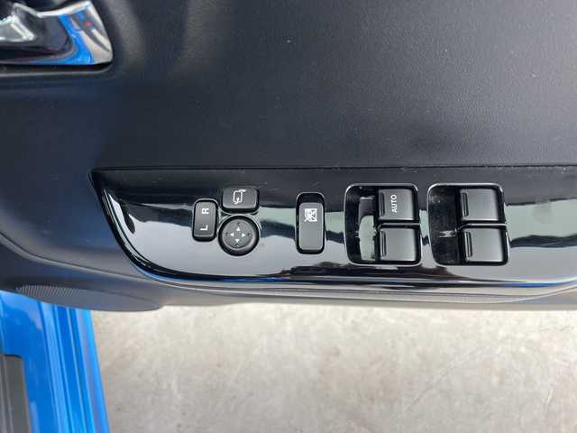 スズキ アルト ワークス 鹿児島県 2019(令1)年 9.3万km ブリスクブルーM 純正ナビ　/ＮＡＲＤＩ製ステアリンｂグ　/ＴＥＩＮ車高調　/社外ドライブレコーダー　/純正レカロシート　/社外マフラー　/社外ブースト計　/フロアパフォーマンスバー　/ＨＫＳブローバルブ　/社外エアフィルダー　/社外CPU/ピラーバー/ＥＴＣ