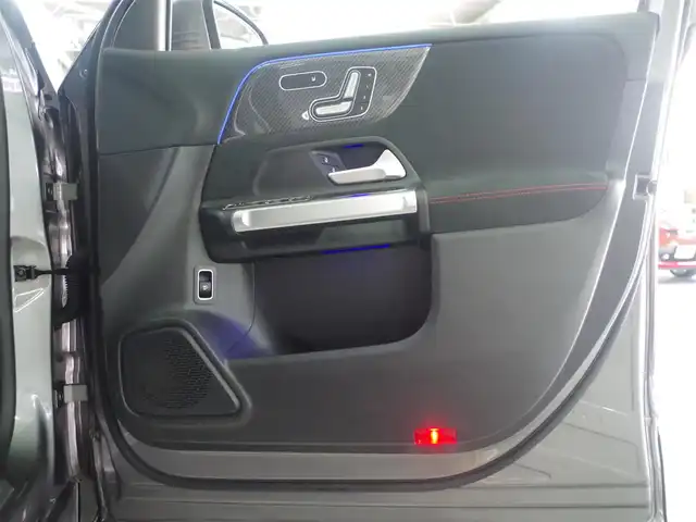 メルセデス・ベンツ ＧＬＢ２００ｄ AMGライン 兵庫県 2020(令2)年 2.6万km マウンテングレー 純正ナビ/地デジTV/全方位カメラ/ETC/アダプティブクルーズコントロール/レーンキープアシスト/ブラインドスポットモニター/フロントシートヒーター/電動フロントシート/フロアマット/ハーフレザーシート/アンビエントライト/アップルカープレイ