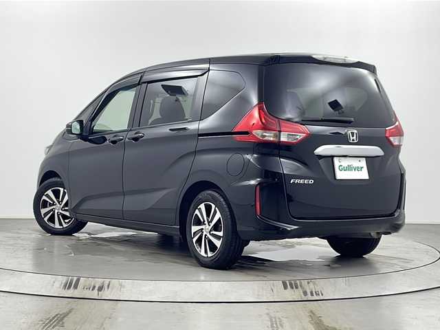 ホンダ フリード G ホンダセンシング 埼玉県 2018(平30)年 7.2万km クリスタルブラックパール 純正ナビ　/バックカメラ　/フルセグＴＶ　/両側パワースライドドア　/純正１５インチアルミホイール　/ドライブレコーダー　/オートライト　/ＬＥＤライト　/Ｂｌｕｅｔｏｏｔｈ　/ハーフレザーシート　/革巻きステアリング