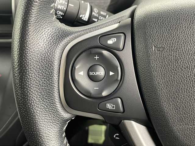 ホンダ フリード G ホンダセンシング 埼玉県 2018(平30)年 7.2万km クリスタルブラックパール 純正ナビ　/バックカメラ　/フルセグＴＶ　/両側パワースライドドア　/純正１５インチアルミホイール　/ドライブレコーダー　/オートライト　/ＬＥＤライト　/Ｂｌｕｅｔｏｏｔｈ　/ハーフレザーシート　/革巻きステアリング