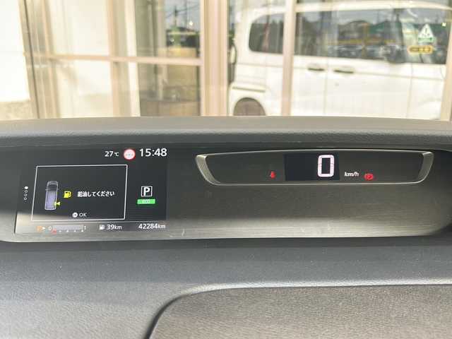 日産 セレナ ハイウェイスターVセレクションⅡ 静岡県 2019(平31)年 4.3万km ダイヤモンドブラック プロパイロット/・プリクラッシュ/・バックカメラ/・アラウンドビューモニター/・ドライブレコーダー前後/・レーンキープアシスト/・パーキングアシスト/・コーナーセンサー前後/社外SDナビ/・CD/・DVD/・Bluetooth/・フルセグTV/・USB/・純正フリップダウンモニター/主要装備/・デジタルインナーミラー/・両側パワースライドドア/・アイドリングストップ/・LEDヘッドライト/・フォグランプ/・オートライト/・社外マット/・ドアバイザー/・スペアキー
