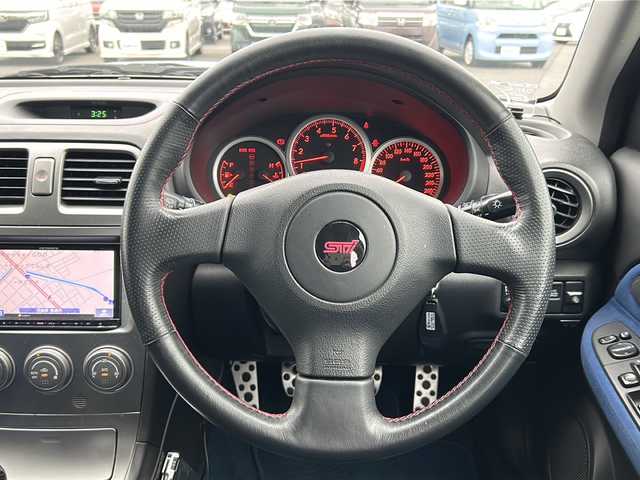 スバル インプレッサ ＷＲＸ STi 茨城県 2005(平17)年 9.4万km WRブルーマイカ STIスポイラー/社外メモリナビ/(地デジTV・BT・ラジオ再生)/6速MT/純正フロアマット/HIDヘッドライト/BBS製17inアルミホイール/CLIFFORDセキュリティ(Concept480j)/リモコンキー