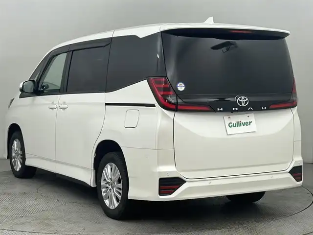 トヨタ ノア S－G 道央・札幌 2022(令4)年 3.9万km ホワイトパールクリスタルシャイン ・4WD/・寒冷地仕様/・トヨタセーフティセンス/・プリクラッシュセーフティ/・レーンキープアシスト/・レーダークルーズコントロール/・ロードサインアシスト/・リアカメラディテクション/・オートハイビーム/・パーキングアシスト/・純正ディスプレイオーディオ/・ナビ機能/全方位カメラ/フルセグ/BT/CD/DVD/・ビルトインETC/・両側パワースライドドア/・シートヒーター/・オートブレーキホールド/・ドアロック連動ミラー/・社外360°+後方ドライブレコーダー/・LEDヘッドライト/・積込サマータイヤゴム205/60R16