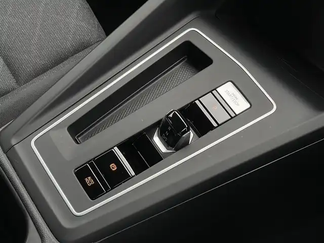 フォルクスワーゲン ＶＷ ゴルフ ヴァリアント TDI アクティブADV プラチナムED 山梨県 2023(令5)年 0.9万km ディープブラックパールエフェクト マトリクスLEDヘッドライトIQ.LIGHT/DiscoverPro/DigitalCockpitPro/ACC/プリクラッシュ/LKA/サイドアシスト/バックカメラ/シートヒーター/ステアリングヒーター/前後PDC/フルセグ/Bluetooth/AppleCarPlay/AndroidAuto/純正17インチAW/ETC2.0