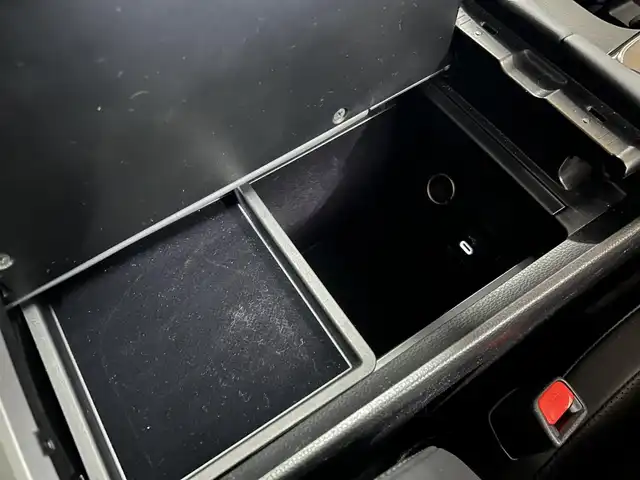 トヨタ クラウン エステート RS 道央・札幌 2025(令7)年 0.6万km プレシャスホワイトパール ワンオーナー/純正ディスプレイオーディオ(BT/タイプC/Miracast/Apple Carplay/Android Auto/FM/AM/フルセグ/)/フルモデリスタエアロ/ワイヤレス充電/ドラレコ前後/ガラスルーフ/ステアリングヒーター/エアシートD+N/シートヒーター全席/パワーバックドア/ETC2.0/AC100V充電/D＋NパワーシートD席メモリーシート付/黒レザーシート/モデリスタAW21インチ/トヨタセーフティセンス/PDA(プロアクティブドライビングアシスト)/HUD(ヘッドアップディスプレイ)/BSM(ブラインドスポットモニター)/PCS(プリクラッシュセーフティ)/SEA(安心降車システム)/ADAS(先進運転支援システム)/純正AW積載/スマートキー×2/保証書/取扱説明書