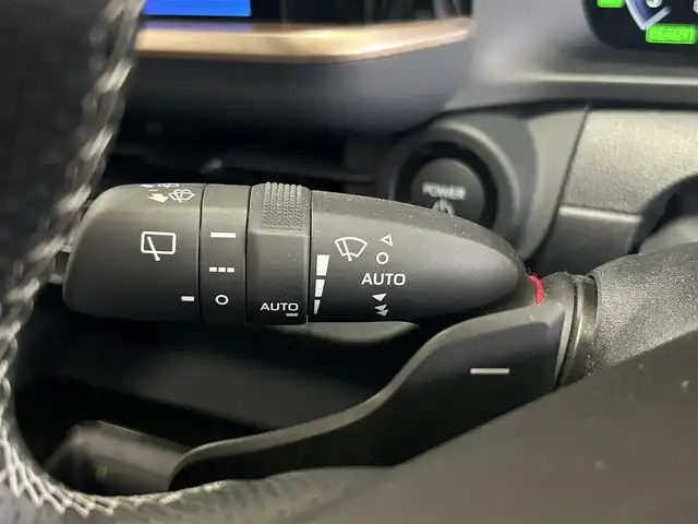 トヨタ クラウン エステート RS 道央・札幌 2025(令7)年 0.6万km プレシャスホワイトパール ワンオーナー/純正ディスプレイオーディオ(BT/タイプC/Miracast/Apple Carplay/Android Auto/FM/AM/フルセグ/)/フルモデリスタエアロ/ワイヤレス充電/ドラレコ前後/ガラスルーフ/ステアリングヒーター/エアシートD+N/シートヒーター全席/パワーバックドア/ETC2.0/AC100V充電/D＋NパワーシートD席メモリーシート付/黒レザーシート/モデリスタAW21インチ/トヨタセーフティセンス/PDA(プロアクティブドライビングアシスト)/HUD(ヘッドアップディスプレイ)/BSM(ブラインドスポットモニター)/PCS(プリクラッシュセーフティ)/SEA(安心降車システム)/ADAS(先進運転支援システム)/純正AW積載/スマートキー×2/保証書/取扱説明書