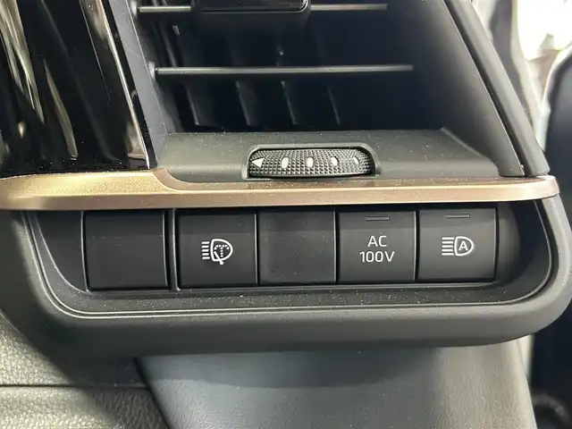 トヨタ クラウン エステート RS 道央・札幌 2025(令7)年 0.6万km プレシャスホワイトパール ワンオーナー/純正ディスプレイオーディオ(BT/タイプC/Miracast/Apple Carplay/Android Auto/FM/AM/フルセグ/)/フルモデリスタエアロ/ワイヤレス充電/ドラレコ前後/ガラスルーフ/ステアリングヒーター/エアシートD+N/シートヒーター全席/パワーバックドア/ETC2.0/AC100V充電/D＋NパワーシートD席メモリーシート付/黒レザーシート/モデリスタAW21インチ/トヨタセーフティセンス/PDA(プロアクティブドライビングアシスト)/HUD(ヘッドアップディスプレイ)/BSM(ブラインドスポットモニター)/PCS(プリクラッシュセーフティ)/SEA(安心降車システム)/ADAS(先進運転支援システム)/純正AW積載/スマートキー×2/保証書/取扱説明書