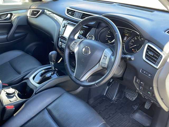 日産 エクストレイル 20Xt エマージェンシーブレーキ 青森県 2016(平28)年 9.8万km ブリリアントホワイトパール 4WD/純正メーカーナビ・フルセグTV/CD・DVD・Bluetooth/アラウンドビューモニター/パワーバックドア/前席シートヒーター/エマージェンシーブレーキ/踏み間違い衝突防止アシスト/車線逸脱警報/フロント・バックソナー/ブラインドスポットウォーニング/クルーズコントロール/パーキングアシスト/OPサイド・カーテンエアバッグ/純正エンジンスターター/ビルトインETC/LEDヘッドライト/フォグランプ/純正17インチアルミ/ルーフレール