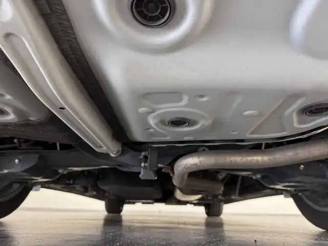 トヨタ アルファード S Cパッケージ 三重県 2020(令2)年 6.2万km ホワイトパールクリスタルシャイン ガソリン/FF/MTモード付インパネCVT/純正 9インチディスプレイオーディオ/（FM/AM/CD*/DVD*/USB/iPod/Bluetooth/Miracast）/12.1インチ 後席モニター V12T-R68C/バックガイドモニター/モデリスタエアロ（F/S/R下）＋スポーツマフラー/両側パワースライドドア/ドライブレコーダー 前後（ミラー内蔵）/ビルトイン ETC/Toyota Safety Sense/・プリクラッシュセーフティ/・レーントレーシングアシスト/・クリアランスソナー/・パーキングサポートブレーキ/・アダプティブハイビームシステム/・レーダークルコン/・ロードサインアシスト/・先行車発進告知機能/など/装備/・【OP】ツインムーンルーフ/・合皮シート/・パワーシート（D/N）/・エグゼクティブパワーシート（電動リクライニング＆オットマン（N/2nd））/・パワーバックドア/・シートヒーター・ベンチレーション（D/N）/・ステアリングヒーター/・オートライト/・3眼フルLEDヘッドランプ/・ステアリングスイッチ/・左右・後席独立オートエアコン/・自動防眩ルームミラー/・純正18inAW/・スマートキーx2/・保/取/・スペアタイヤ*/など/*…OP