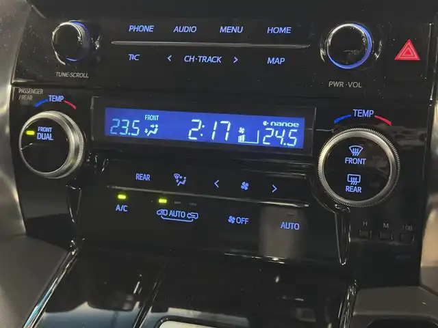 トヨタ アルファード S Cパッケージ 三重県 2020(令2)年 6.2万km ホワイトパールクリスタルシャイン ガソリン/FF/MTモード付インパネCVT/純正 9インチディスプレイオーディオ/（FM/AM/CD*/DVD*/USB/iPod/Bluetooth/Miracast）/12.1インチ 後席モニター V12T-R68C/バックガイドモニター/モデリスタエアロ（F/S/R下）＋スポーツマフラー/両側パワースライドドア/ドライブレコーダー 前後（ミラー内蔵）/ビルトイン ETC/Toyota Safety Sense/・プリクラッシュセーフティ/・レーントレーシングアシスト/・クリアランスソナー/・パーキングサポートブレーキ/・アダプティブハイビームシステム/・レーダークルコン/・ロードサインアシスト/・先行車発進告知機能/など/装備/・【OP】ツインムーンルーフ/・合皮シート/・パワーシート（D/N）/・エグゼクティブパワーシート（電動リクライニング＆オットマン（N/2nd））/・パワーバックドア/・シートヒーター・ベンチレーション（D/N）/・ステアリングヒーター/・オートライト/・3眼フルLEDヘッドランプ/・ステアリングスイッチ/・左右・後席独立オートエアコン/・自動防眩ルームミラー/・純正18inAW/・スマートキーx2/・保/取/・スペアタイヤ*/など/*…OP