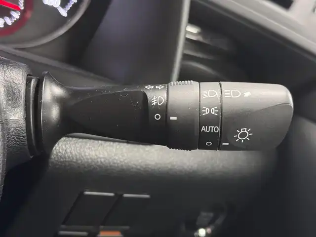 トヨタ アルファード S Cパッケージ 三重県 2020(令2)年 6.2万km ホワイトパールクリスタルシャイン ガソリン/FF/MTモード付インパネCVT/純正 9インチディスプレイオーディオ/（FM/AM/CD*/DVD*/USB/iPod/Bluetooth/Miracast）/12.1インチ 後席モニター V12T-R68C/バックガイドモニター/モデリスタエアロ（F/S/R下）＋スポーツマフラー/両側パワースライドドア/ドライブレコーダー 前後（ミラー内蔵）/ビルトイン ETC/Toyota Safety Sense/・プリクラッシュセーフティ/・レーントレーシングアシスト/・クリアランスソナー/・パーキングサポートブレーキ/・アダプティブハイビームシステム/・レーダークルコン/・ロードサインアシスト/・先行車発進告知機能/など/装備/・【OP】ツインムーンルーフ/・合皮シート/・パワーシート（D/N）/・エグゼクティブパワーシート（電動リクライニング＆オットマン（N/2nd））/・パワーバックドア/・シートヒーター・ベンチレーション（D/N）/・ステアリングヒーター/・オートライト/・3眼フルLEDヘッドランプ/・ステアリングスイッチ/・左右・後席独立オートエアコン/・自動防眩ルームミラー/・純正18inAW/・スマートキーx2/・保/取/・スペアタイヤ*/など/*…OP