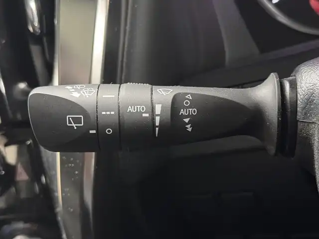 トヨタ アルファード S Cパッケージ 三重県 2020(令2)年 6.2万km ホワイトパールクリスタルシャイン ガソリン/FF/MTモード付インパネCVT/純正 9インチディスプレイオーディオ/（FM/AM/CD*/DVD*/USB/iPod/Bluetooth/Miracast）/12.1インチ 後席モニター V12T-R68C/バックガイドモニター/モデリスタエアロ（F/S/R下）＋スポーツマフラー/両側パワースライドドア/ドライブレコーダー 前後（ミラー内蔵）/ビルトイン ETC/Toyota Safety Sense/・プリクラッシュセーフティ/・レーントレーシングアシスト/・クリアランスソナー/・パーキングサポートブレーキ/・アダプティブハイビームシステム/・レーダークルコン/・ロードサインアシスト/・先行車発進告知機能/など/装備/・【OP】ツインムーンルーフ/・合皮シート/・パワーシート（D/N）/・エグゼクティブパワーシート（電動リクライニング＆オットマン（N/2nd））/・パワーバックドア/・シートヒーター・ベンチレーション（D/N）/・ステアリングヒーター/・オートライト/・3眼フルLEDヘッドランプ/・ステアリングスイッチ/・左右・後席独立オートエアコン/・自動防眩ルームミラー/・純正18inAW/・スマートキーx2/・保/取/・スペアタイヤ*/など/*…OP