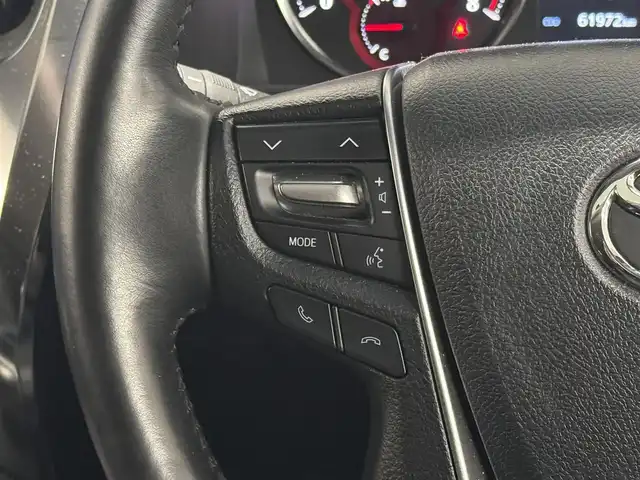 トヨタ アルファード S Cパッケージ 三重県 2020(令2)年 6.2万km ホワイトパールクリスタルシャイン ガソリン/FF/MTモード付インパネCVT/純正 9インチディスプレイオーディオ/（FM/AM/CD*/DVD*/USB/iPod/Bluetooth/Miracast）/12.1インチ 後席モニター V12T-R68C/バックガイドモニター/モデリスタエアロ（F/S/R下）＋スポーツマフラー/両側パワースライドドア/ドライブレコーダー 前後（ミラー内蔵）/ビルトイン ETC/Toyota Safety Sense/・プリクラッシュセーフティ/・レーントレーシングアシスト/・クリアランスソナー/・パーキングサポートブレーキ/・アダプティブハイビームシステム/・レーダークルコン/・ロードサインアシスト/・先行車発進告知機能/など/装備/・【OP】ツインムーンルーフ/・合皮シート/・パワーシート（D/N）/・エグゼクティブパワーシート（電動リクライニング＆オットマン（N/2nd））/・パワーバックドア/・シートヒーター・ベンチレーション（D/N）/・ステアリングヒーター/・オートライト/・3眼フルLEDヘッドランプ/・ステアリングスイッチ/・左右・後席独立オートエアコン/・自動防眩ルームミラー/・純正18inAW/・スマートキーx2/・保/取/・スペアタイヤ*/など/*…OP