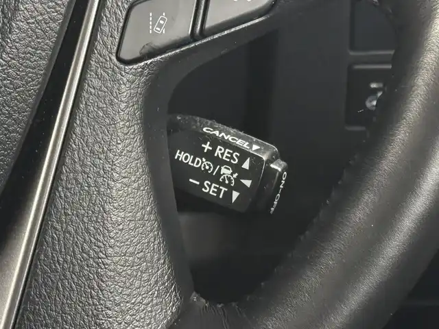 トヨタ アルファード S Cパッケージ 三重県 2020(令2)年 6.2万km ホワイトパールクリスタルシャイン ガソリン/FF/MTモード付インパネCVT/純正 9インチディスプレイオーディオ/（FM/AM/CD*/DVD*/USB/iPod/Bluetooth/Miracast）/12.1インチ 後席モニター V12T-R68C/バックガイドモニター/モデリスタエアロ（F/S/R下）＋スポーツマフラー/両側パワースライドドア/ドライブレコーダー 前後（ミラー内蔵）/ビルトイン ETC/Toyota Safety Sense/・プリクラッシュセーフティ/・レーントレーシングアシスト/・クリアランスソナー/・パーキングサポートブレーキ/・アダプティブハイビームシステム/・レーダークルコン/・ロードサインアシスト/・先行車発進告知機能/など/装備/・【OP】ツインムーンルーフ/・合皮シート/・パワーシート（D/N）/・エグゼクティブパワーシート（電動リクライニング＆オットマン（N/2nd））/・パワーバックドア/・シートヒーター・ベンチレーション（D/N）/・ステアリングヒーター/・オートライト/・3眼フルLEDヘッドランプ/・ステアリングスイッチ/・左右・後席独立オートエアコン/・自動防眩ルームミラー/・純正18inAW/・スマートキーx2/・保/取/・スペアタイヤ*/など/*…OP