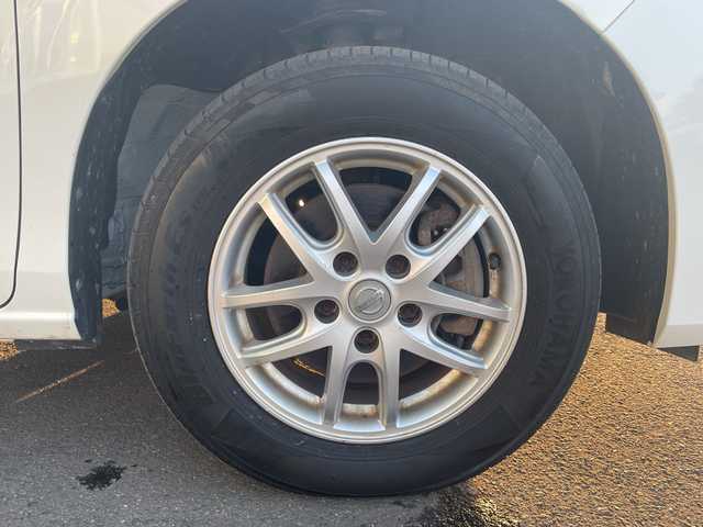 日産 セレナ X V 道央・札幌 2020(令2)年 6.9万km ブリリアントホワイトパール ・４WD/・衝突軽減ブレーキ/・両側パワースライドドア/・全方位カメラ/・純正ナビ/　CD＆DVD＆BT＆TV/・バックカメラ/・サイドカメラ/・フロントカメラ/・ブラインドスポットモニター/・純正エンジンスターター/・オートライト/・オートエアコン/・クルーズコントロール/・ビルトインETC/・プッシュスタート/・スマートキー/・電動格納ミラー/・前方ドライブレコーダー/・純正フロアマット/・ドアバイザー/・ウィンカーミラー/・フォグライト/・LEDヘッドライト/・スペアキー