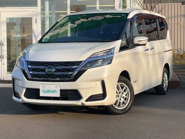 日産 セレナ X V 道央・札幌 2020(令2)年 6.9万km ブリリアントホワイトパール ・４WD/・衝突軽減ブレーキ/・両側パワースライドドア/・全方位カメラ/・純正ナビ/　CD＆DVD＆BT＆TV/・バックカメラ/・サイドカメラ/・フロントカメラ/・ブラインドスポットモニター/・純正エンジンスターター/・オートライト/・オートエアコン/・クルーズコントロール/・ビルトインETC/・プッシュスタート/・スマートキー/・電動格納ミラー/・前方ドライブレコーダー/・純正フロアマット/・ドアバイザー/・ウィンカーミラー/・フォグライト/・LEDヘッドライト/・スペアキー