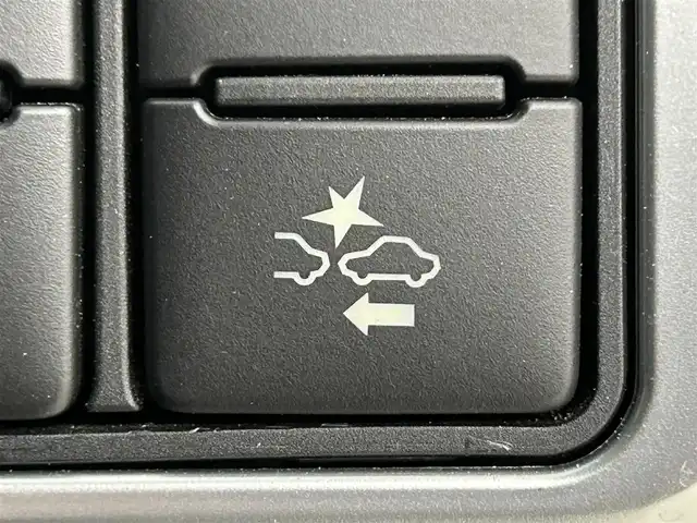 トヨタ エスティマ アエラス プレミアム G 道央・札幌 2016(平28)年 4.2万km ホワイトパールクリスタルシャイン ・４WD（オートモード付）/・寒冷地仕様/・DOP９インチSDナビ/　CD/DVD/SD/BT/フルセグTV/・バックカメラ/・ビルトインETC/・ドライブレコーダー前方（ZDR012）/・トヨタセーフティセンス/・衝突被害軽減ブレーキ/・レーンキープアシスト/・先行車発進通知/・クルーズコントロール/・横滑り防止装置/・ABS/・MTモード付AT/・両側パワースライドドア/・ハーフレザーシート/・D+N席シートヒーター/・D席メモリーシート/・nanoe付WAC/・オートマチックハイビーム/・オートライト/・LEDヘッドライト/・電動格納ウィンカーミラー/・純正フロアマット/・プッシュスタート/・スマートキー/・保証書