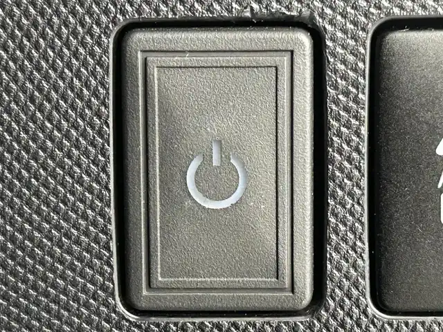 トヨタ エスティマ アエラス プレミアム G 道央・札幌 2016(平28)年 4.2万km ホワイトパールクリスタルシャイン ・４WD（オートモード付）/・寒冷地仕様/・DOP９インチSDナビ/　CD/DVD/SD/BT/フルセグTV/・バックカメラ/・ビルトインETC/・ドライブレコーダー前方（ZDR012）/・トヨタセーフティセンス/・衝突被害軽減ブレーキ/・レーンキープアシスト/・先行車発進通知/・クルーズコントロール/・横滑り防止装置/・ABS/・MTモード付AT/・両側パワースライドドア/・ハーフレザーシート/・D+N席シートヒーター/・D席メモリーシート/・nanoe付WAC/・オートマチックハイビーム/・オートライト/・LEDヘッドライト/・電動格納ウィンカーミラー/・純正フロアマット/・プッシュスタート/・スマートキー/・保証書